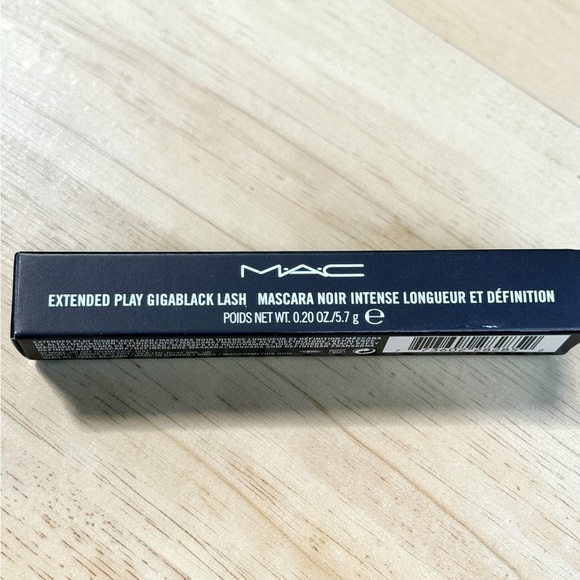 ✨ Authentic MAC Cosmetics Holiday Makeup Set – New In Boxes ✨ - Picture 3 of 8